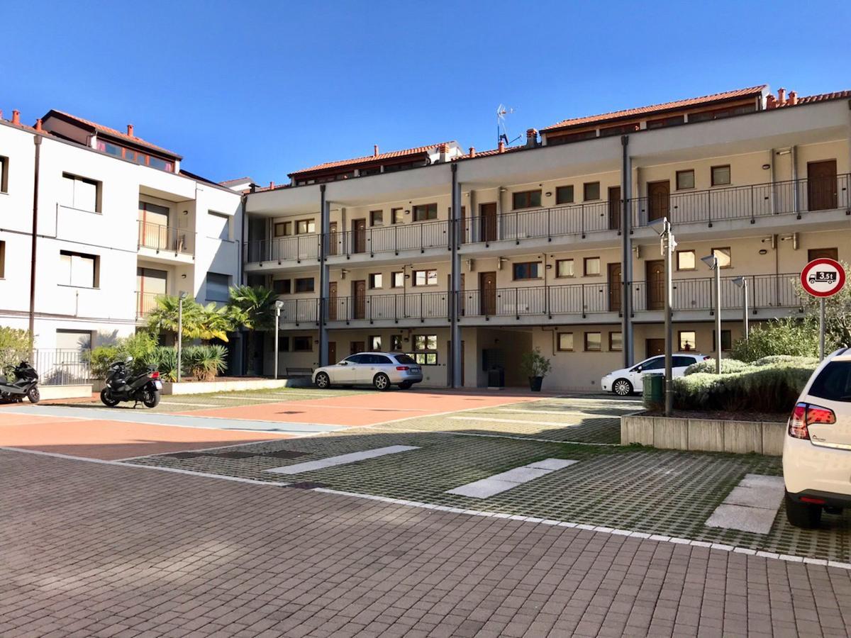 7 Lake Sweet Home San Siro  Exterior photo