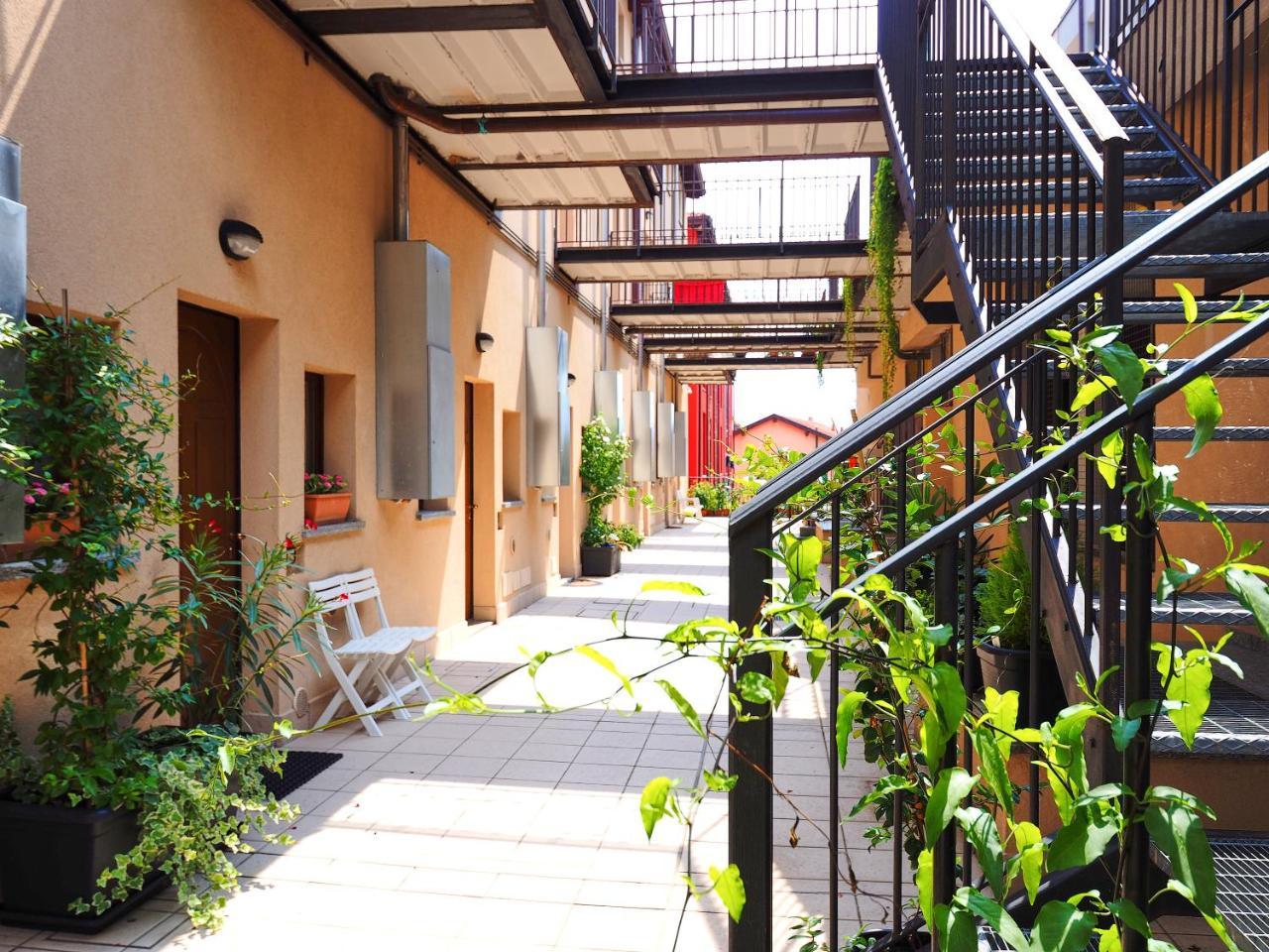 7 Lake Sweet Home San Siro  Exterior photo
